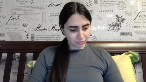 cute_strawberry_ online show from January 28, 11:17 am