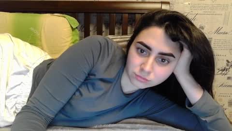 cute_strawberry_ online show from January 28, 2:21 pm