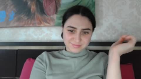 cute_strawberry_ online show from February 8, 2:27 pm