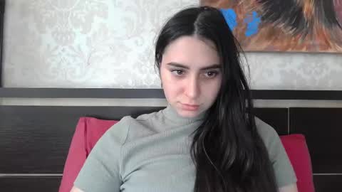 cute_strawberry_ online show from February 10, 11:15 am