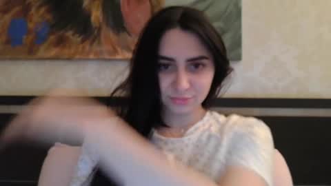cute_strawberry_ online show from February 12, 5:58 pm