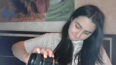 cute_strawberry_ online show from February 27, 4:10 pm