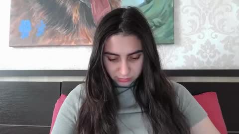 cute_strawberry_ online show from March 2, 10:14 am