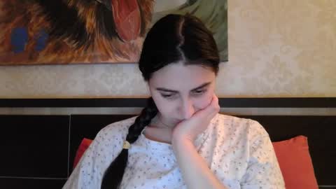 cute_strawberry_ online show from March 2, 5:36 pm