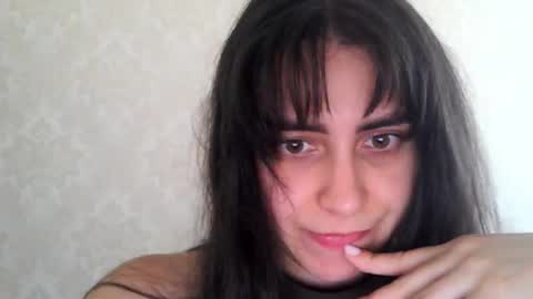 cute_strawberry_ online show from September 16, 10:05 am