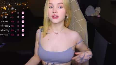 Sue online show from November 26, 7:59 pm