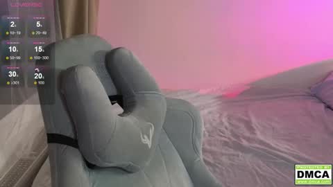 Snapshot of cute_thomas chatting on October 8, 6:16 pm Thomas - online show from October 8, 6:16 pm