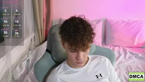 Snapshot of cute_thomas chatting on October 9, 8:07 pm Thomas - online show from October 9, 8:07 pm