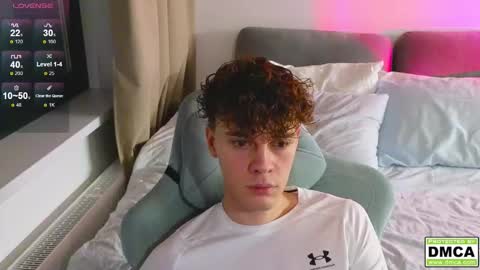 Snapshot of cute_thomas chatting on November 18, 6:01 pm Thomas - online show from November 18, 6:01 pm