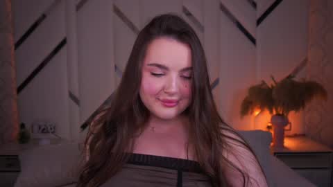 Amber online show from December 11, 11:10 pm