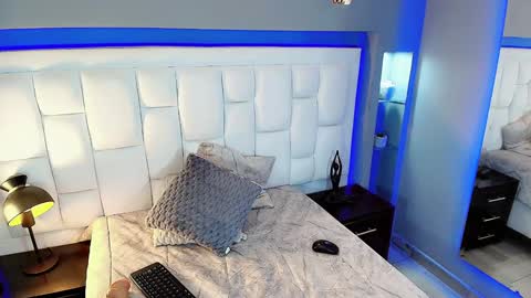 Snapshot of cutearii chatting on February 8, 11:34 pm CuteArii online show from February 8, 11:34 pm