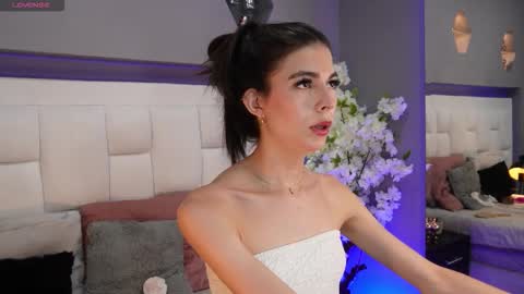 Snapshot of cutearii chatting on October 11, 8:07 pm CuteArii online show from October 11, 8:07 pm