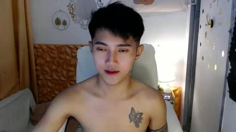Steph online show from March 6, 4:49 pm