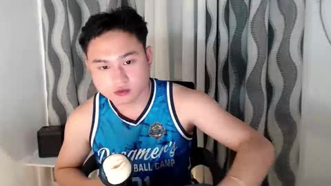 cuteasianlee online show from February 23, 2:47 pm