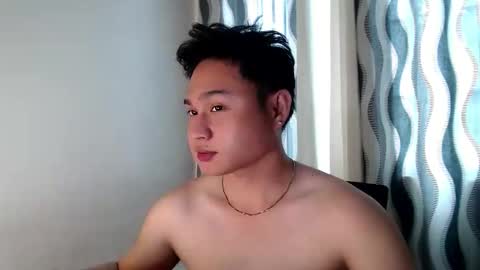 cuteasianlee online show from February 28, 3:07 am