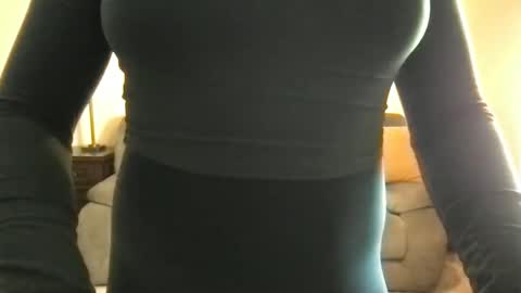 cutebutt_17 online show from February 16, 6:10 pm