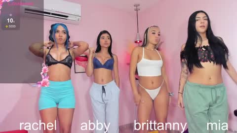 moderator JAZMIN my team is Abby RachelMia online show from January 26, 8:03 am