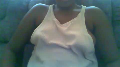 Snapshot of cuteebony16 chatting on June 1, 9:11 am tawi online show from June 1, 9:11 am