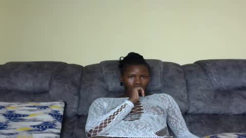 Snapshot of cuteebony16 chatting on July 18, 6:23 pm tawi online show from July 18, 6:23 pm