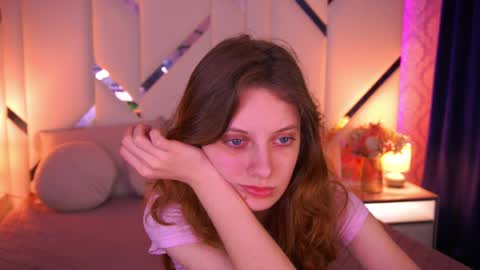 Snapshot of cuteefoxy chatting on April 6, 12:28 pm Foxy online show from April 6, 12:28 pm