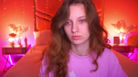 Snapshot of cuteefoxy chatting on April 10, 1:38 pm Foxy online show from April 10, 1:38 pm
