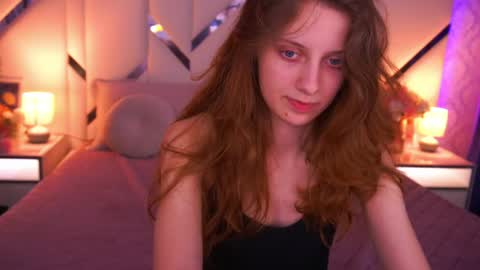 Snapshot of cuteefoxy chatting on April 28, 2:27 am Foxy online show from April 28, 2:27 am