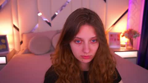 Snapshot of cuteefoxy chatting on May 11, 1:28 pm Foxy online show from May 11, 1:28 pm