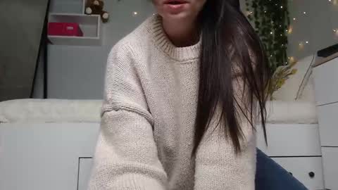 Anna online show from March 25, 9:59 am