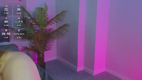 Amyy online show from June 8, 1:28 am