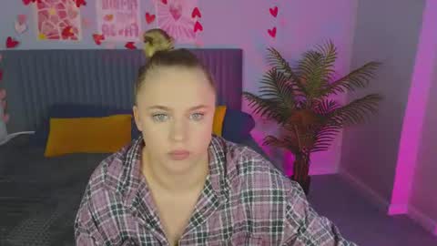 Amyy online show from June 15, 12:57 am