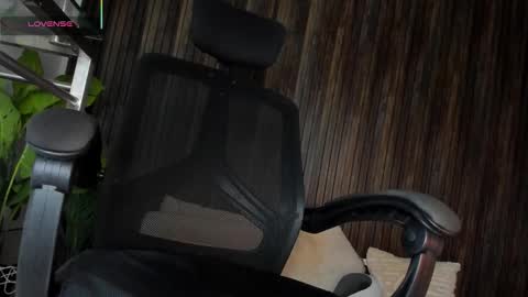 Snapshot of cutejazmin chatting on January 10, 4:47 am Im Jazmin online show from January 10, 4:47 am