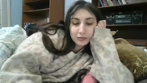 Snapshot of cutekattie chatting on February 28, 5:52 am cutekattie online show from February 28, 5:52 am