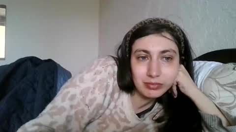 Snapshot of cutekattie chatting on April 9, 4:56 am cutekattie online show from April 9, 4:56 am