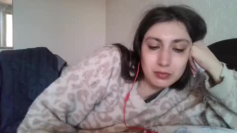 Snapshot of cutekattie chatting on April 18, 3:54 am cutekattie online show from April 18, 3:54 am