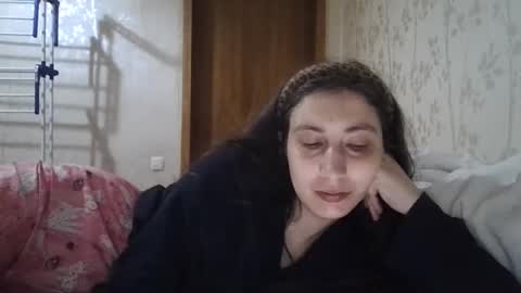 Snapshot of cutekattie chatting on June 1, 7:21 am cutekattie online show from June 1, 7:21 am