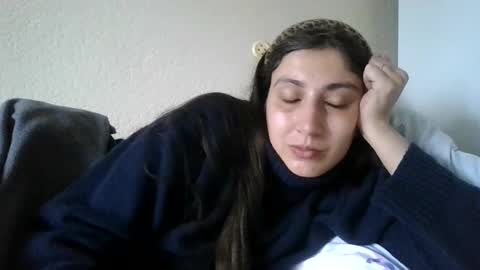 Snapshot of cutekattie chatting on June 4, 9:37 am cutekattie online show from June 4, 9:37 am