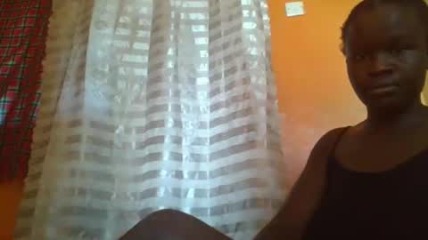 cutelizah online show from February 17, 2:15 pm