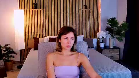 cutemirage online show from June 19, 3:05 pm
