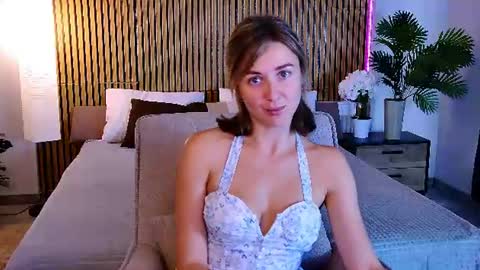 cutemirage online show from July 28, 3:21 pm