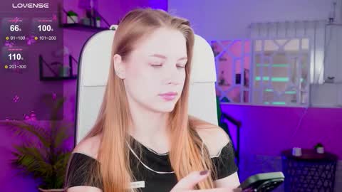 Snapshot of cutemousee chatting on September 27, 5:56 am Rina online show from September 27, 5:56 am