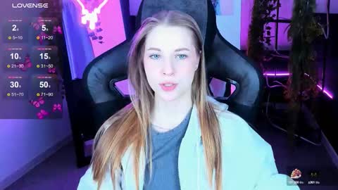 Snapshot of cutemousee chatting on October 2, 5:36 am Rina online show from October 2, 5:36 am