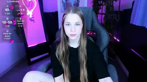 Snapshot of cutemousee chatting on October 18, 4:59 am Rina online show from October 18, 4:59 am