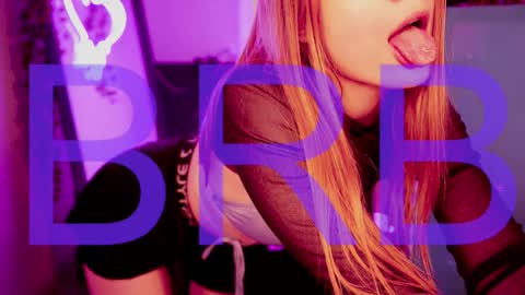 Snapshot of cutemousee chatting on November 1, 8:05 am Rina online show from November 1, 8:05 am