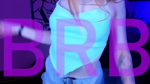 Snapshot of cutemousee chatting on November 3, 5:52 am Rina online show from November 3, 5:52 am