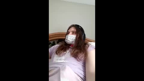 cutemuttgirl online show from February 10, 8:24 pm