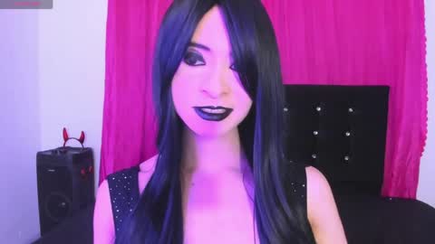 Natalie online show from June 8, 1:28 am