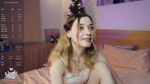 Mary online show from February 4, 9:09 pm