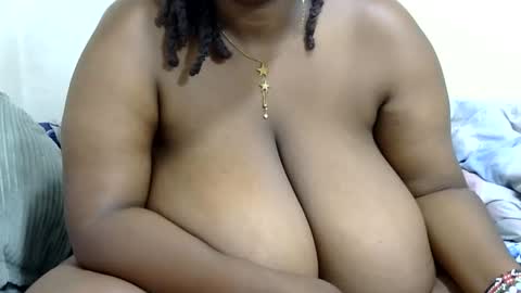 cutermilly online show from February 8, 8:01 pm