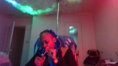 mary mack online show from February 5, 1:37 am