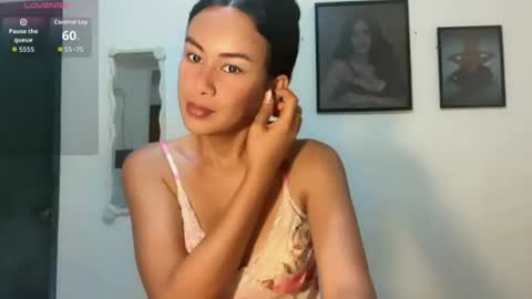 Snapshot of cutestar_xx chatting on July 6, 3:14 am Aya online show from July 6, 3:14 am